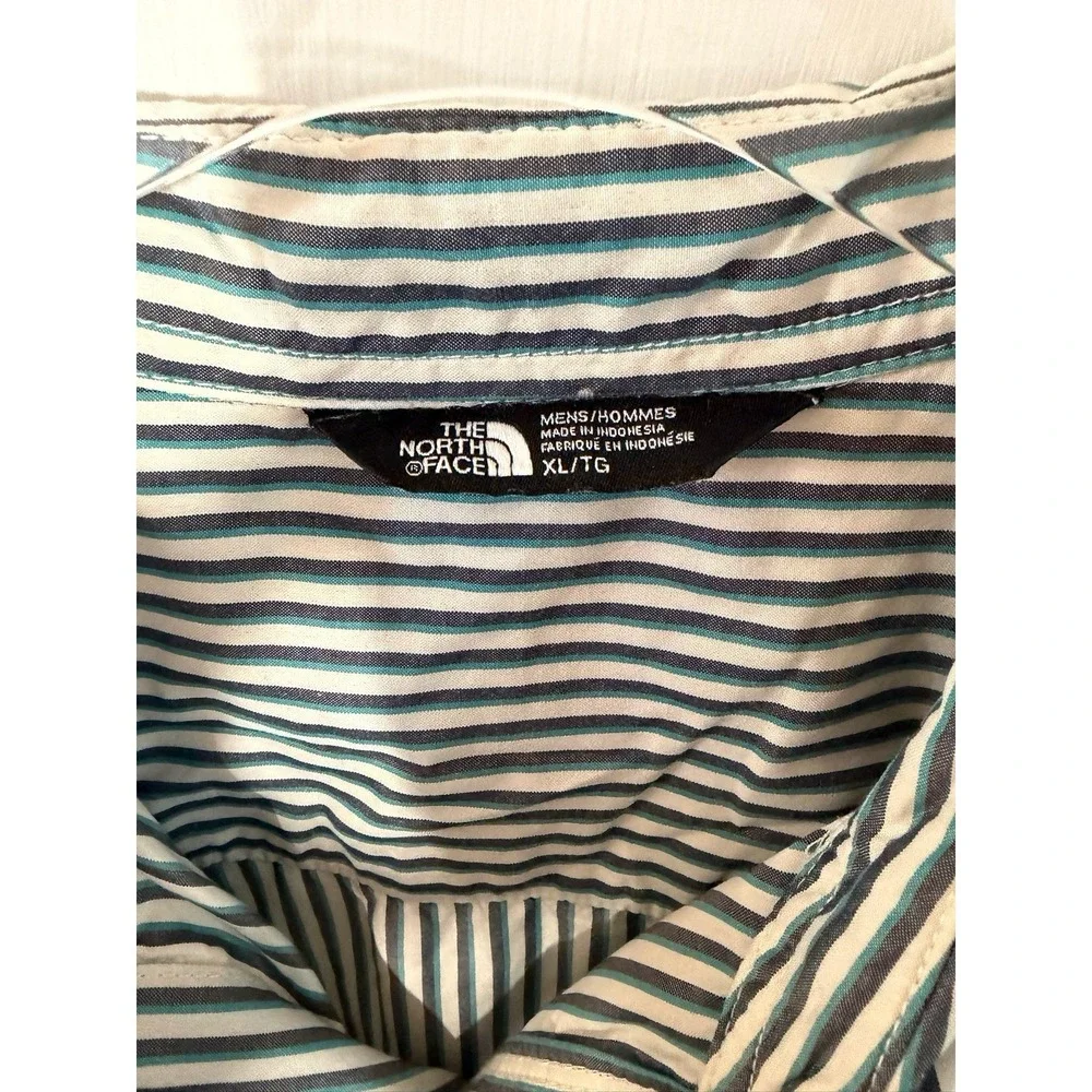 The North Face Men's XL Short Sleeve Button Up Shirt Striped Blue Teal White